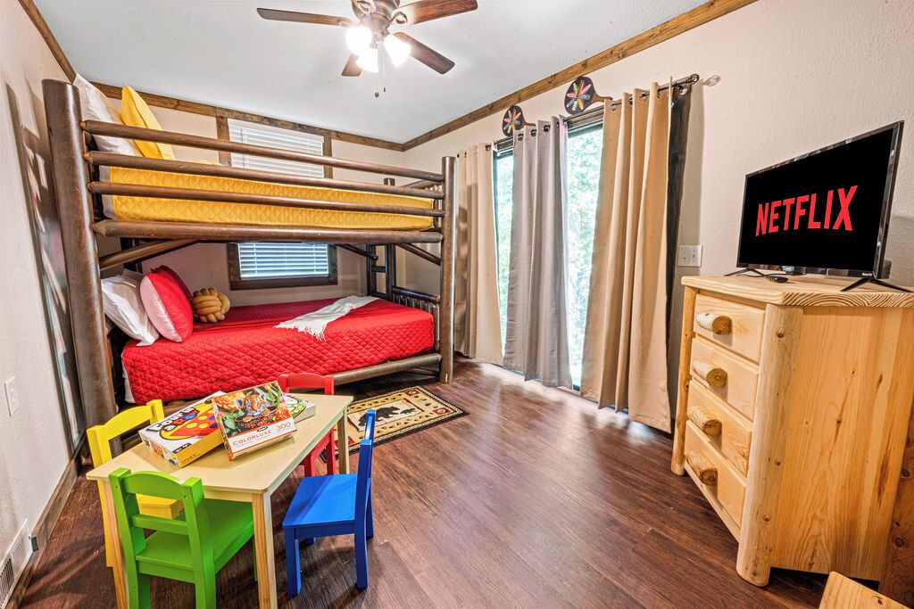 Photo of Bedroom in Rocky Grove
