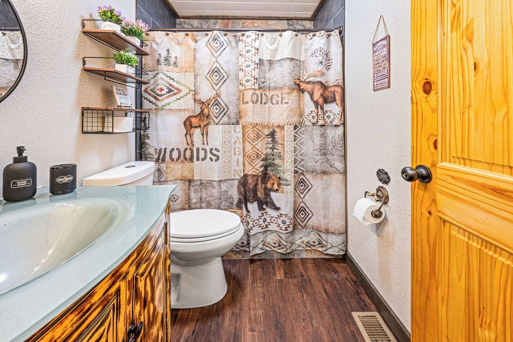 Photo of Bathroom in Rocky Grove