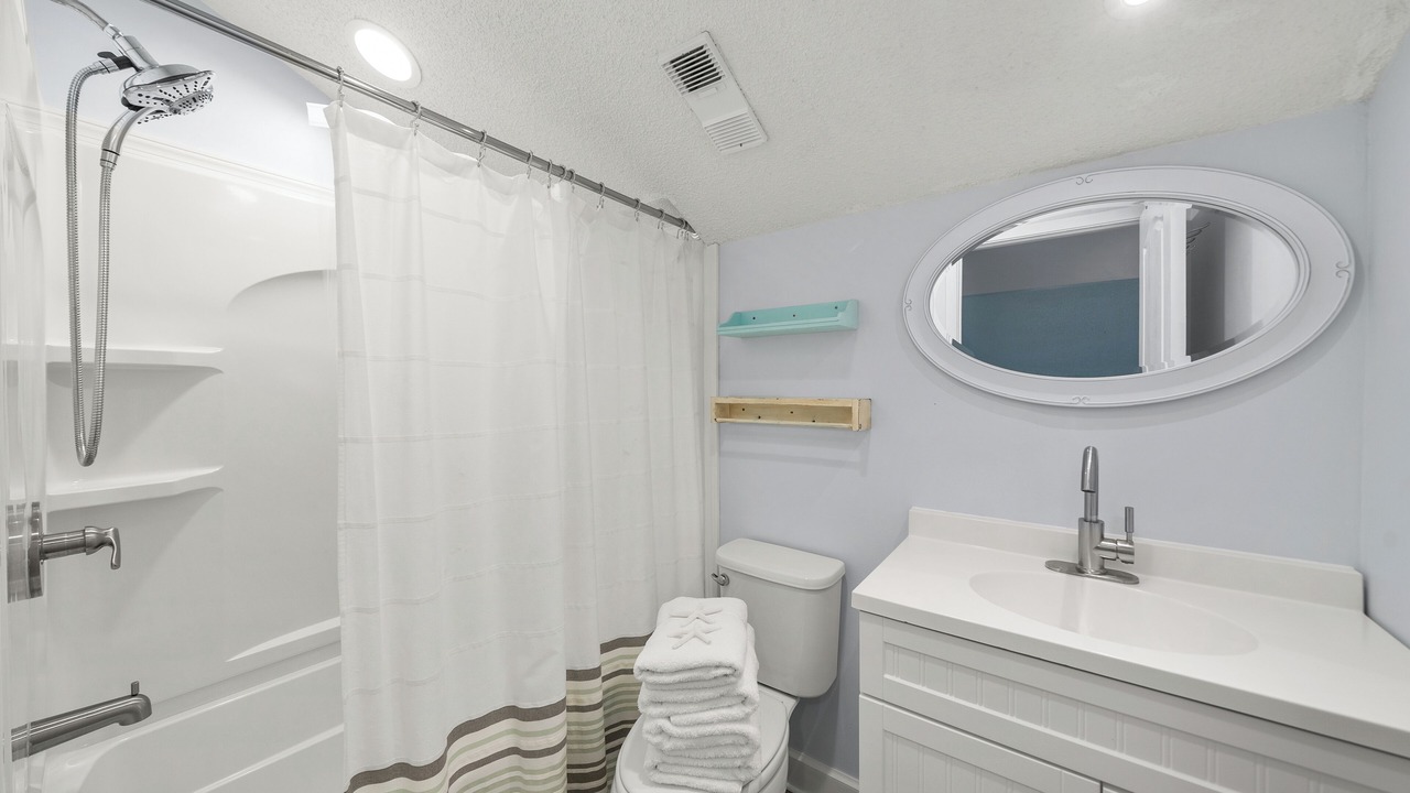 Photo of Bathroom in Laguna Beach