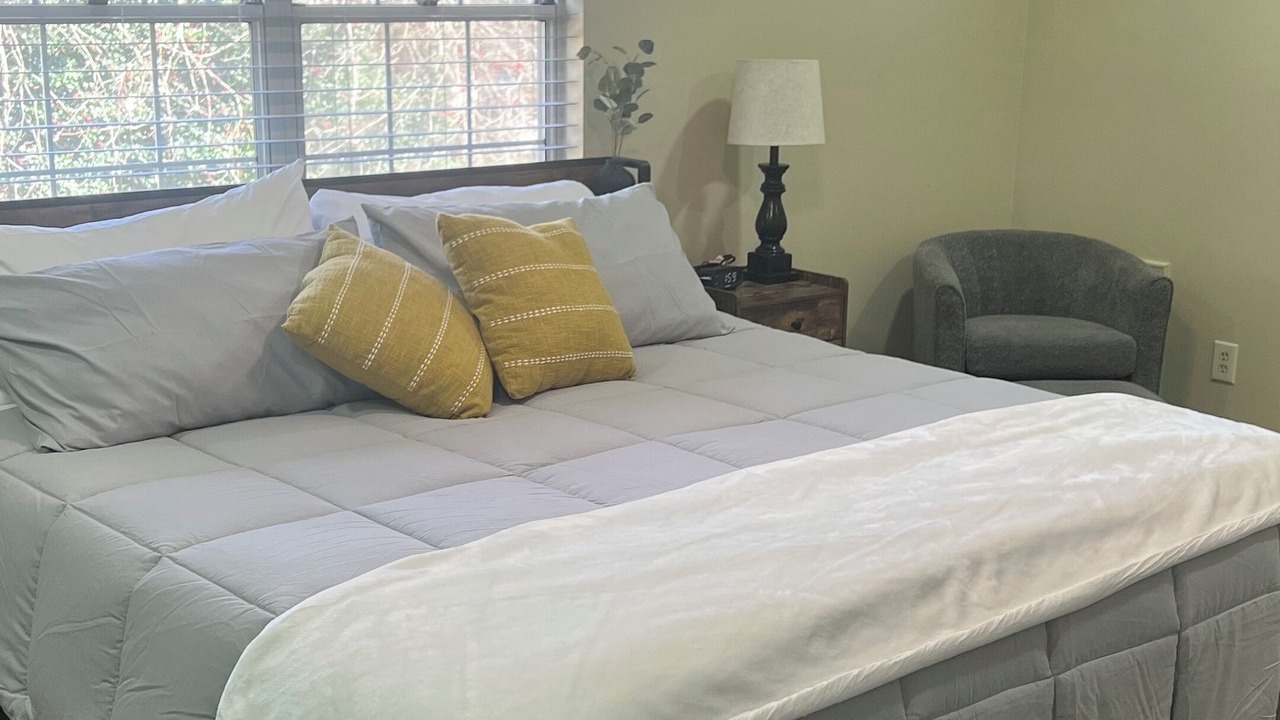 Photo of Bedroom in Taylors
