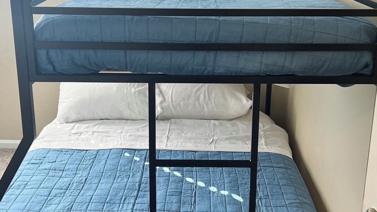Photo of Bedroom in Taylors