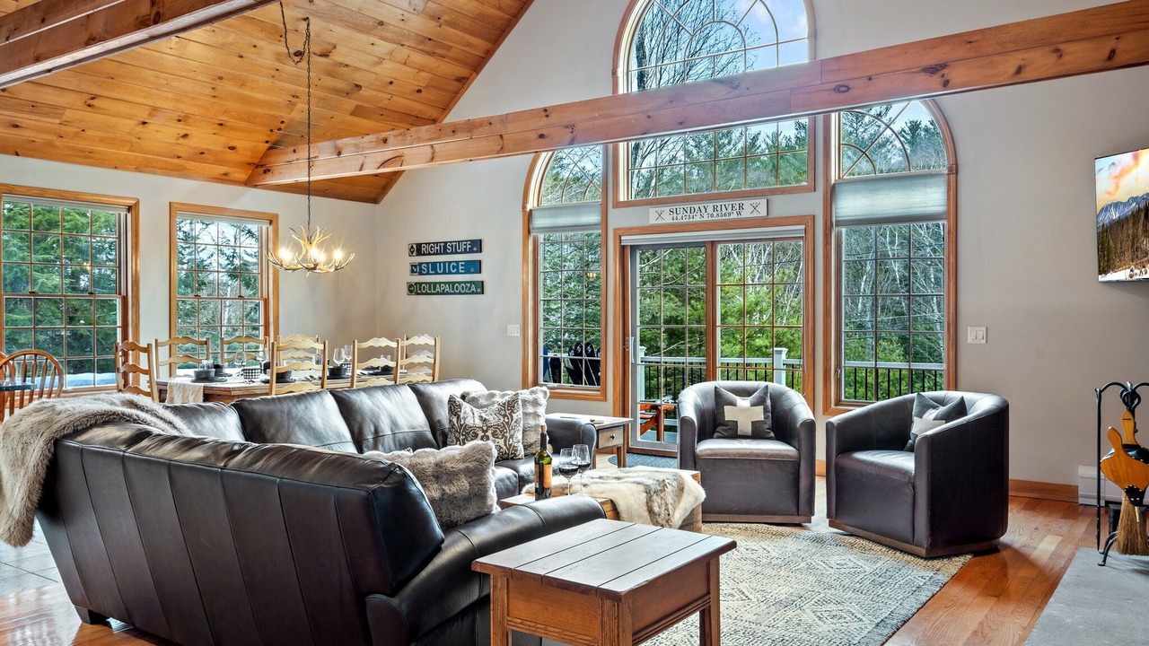 Photo of Livingroom in Bethel
