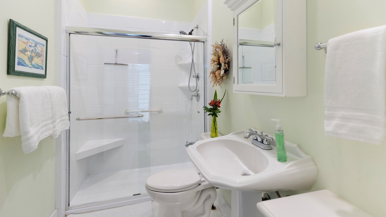 Photo of Bathroom in Sunnyside