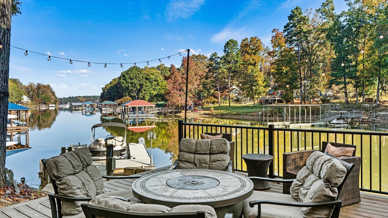 Photo of Outdoor in Mayhew