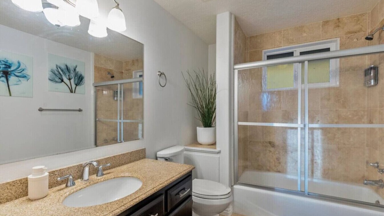 Photo of Bathroom in Cedar Hills
