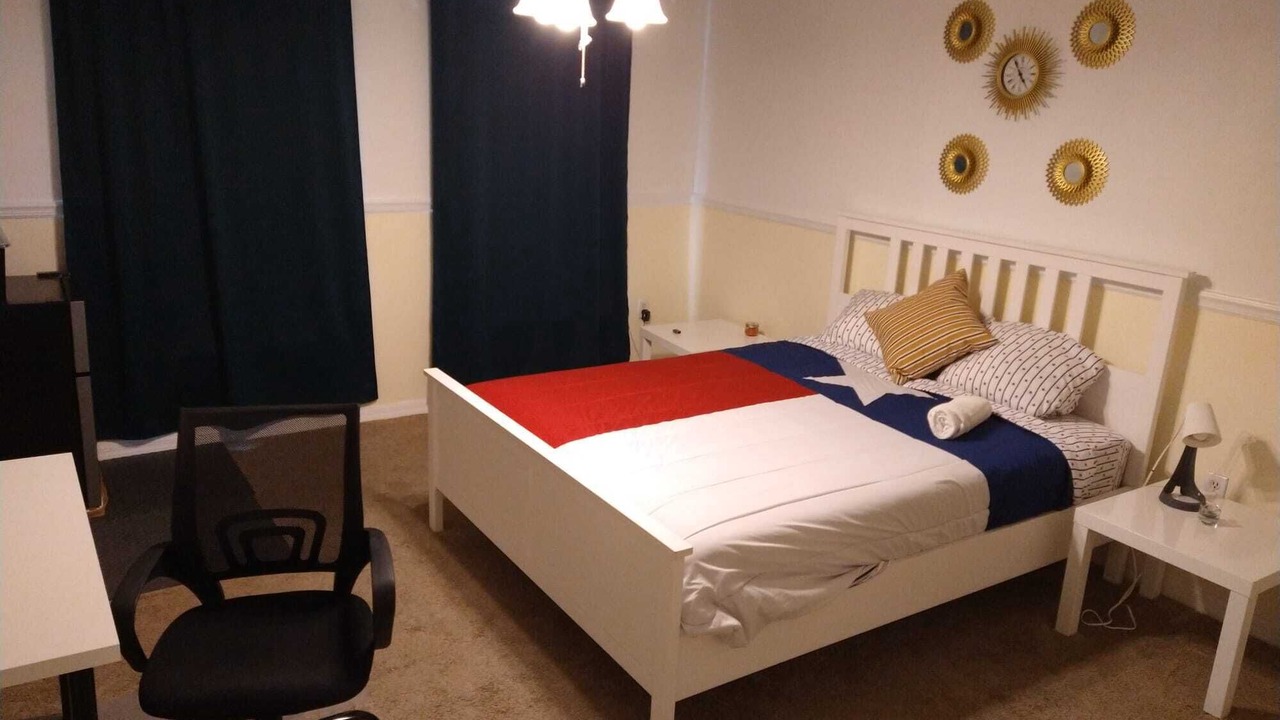 Photo of Bedroom in Northside