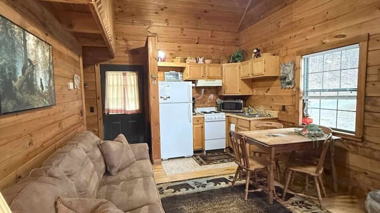 Photo of Livingroom in Maggie Valley