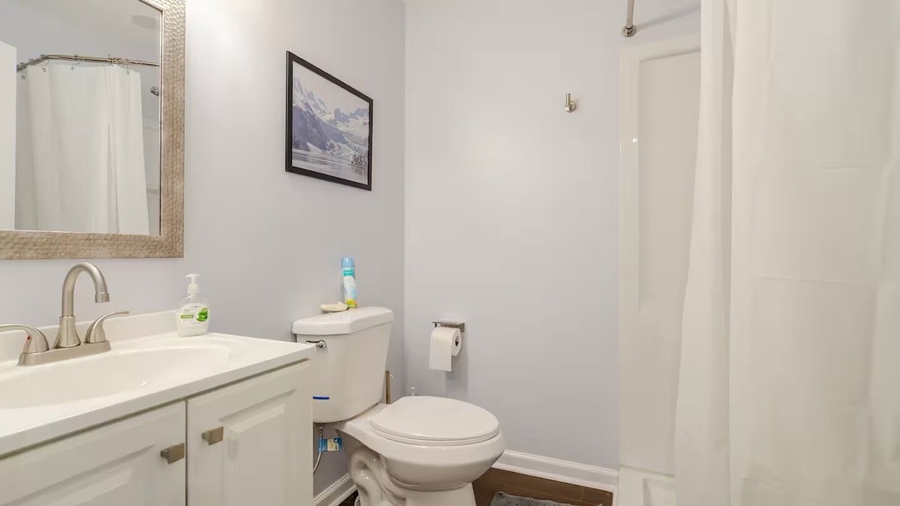 Photo of Bathroom in Powder Springs