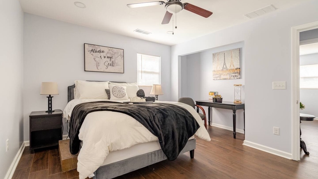 Photo of Bedroom in Powder Springs