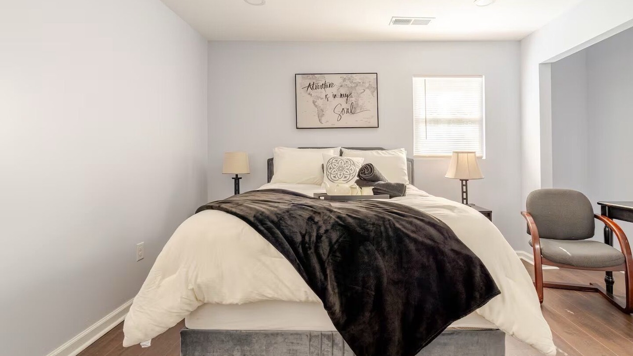 Photo of Bedroom in Powder Springs