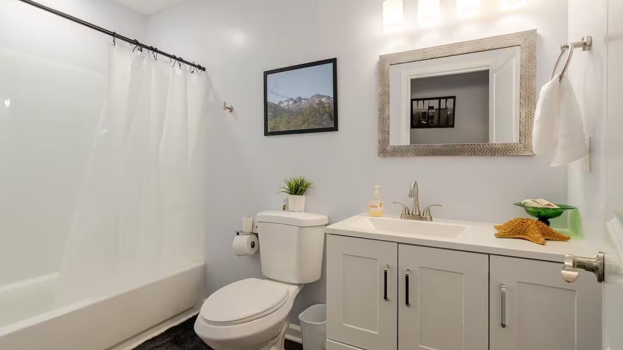Photo of Bathroom in Powder Springs