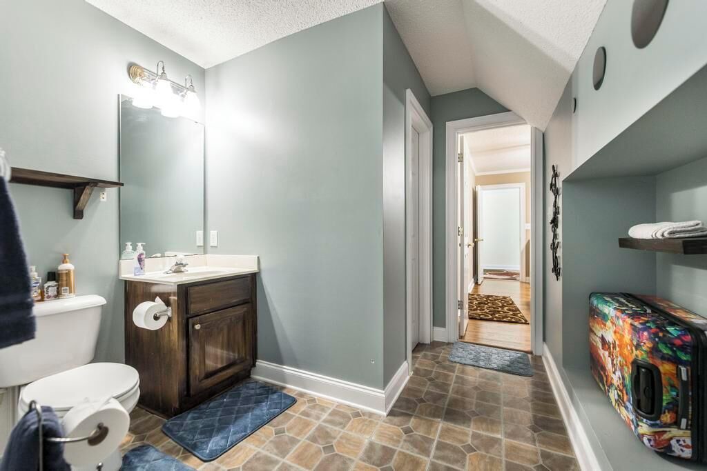 Photo of Bathroom in Kathleen