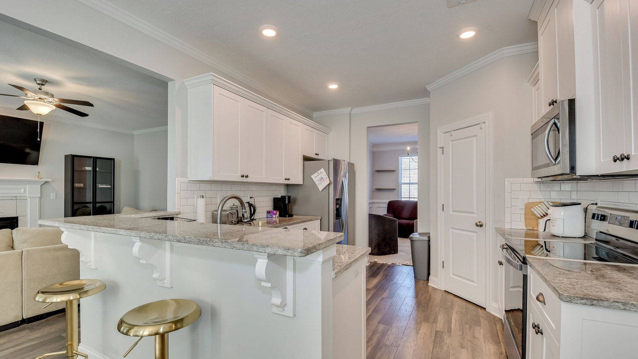 Photo of Kitchen in Canterbury Farms