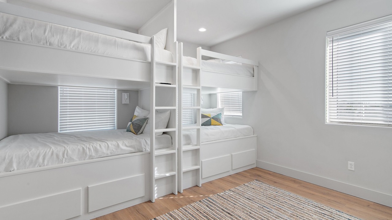Photo of Bedroom in Laguna Beach