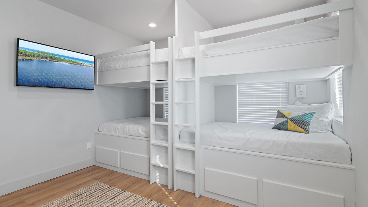 Photo of Bedroom in Laguna Beach