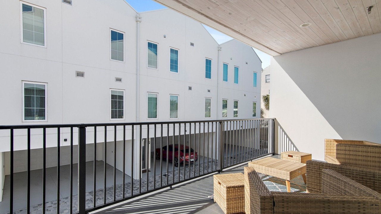 Photo of Patio Balcony in Laguna Beach