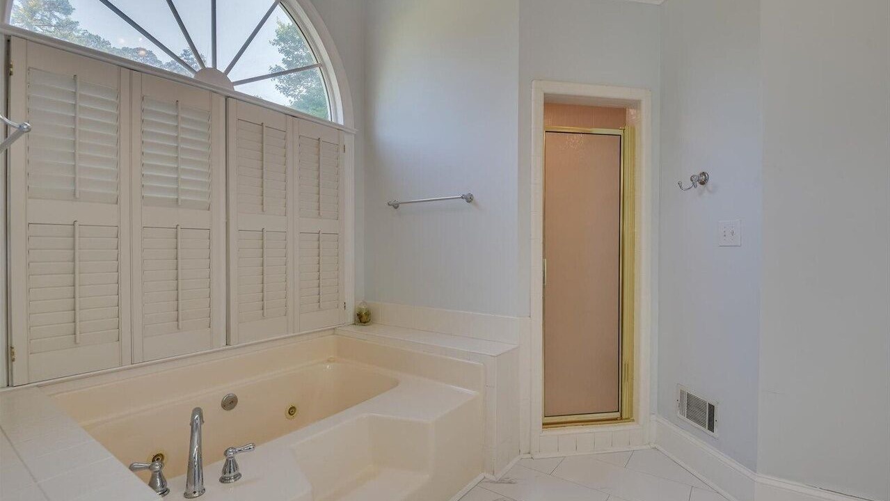 Photo of Bathroom in Martinez