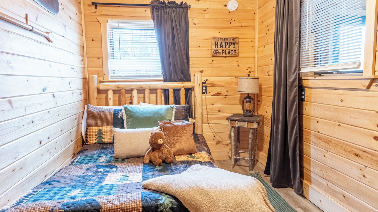 Photo of Bedroom in Lake George