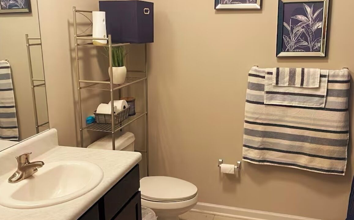 Photo of Bathroom in Union City