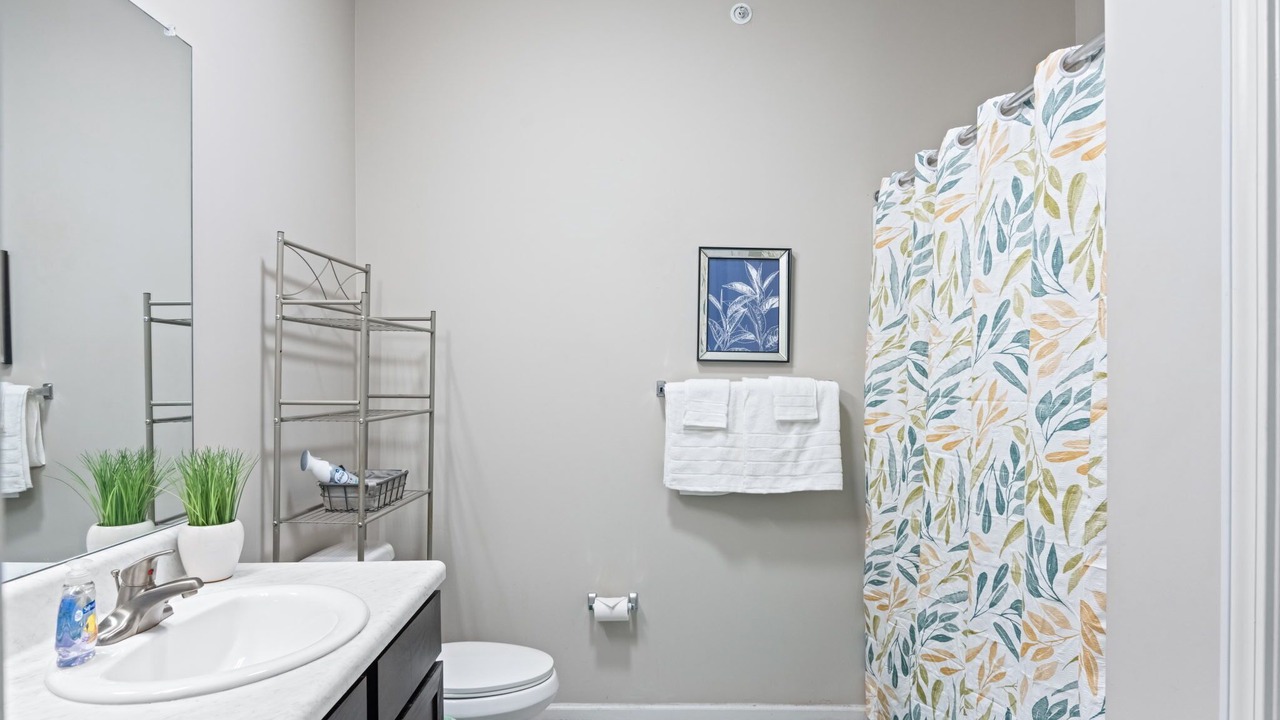 Photo of Bathroom in Union City