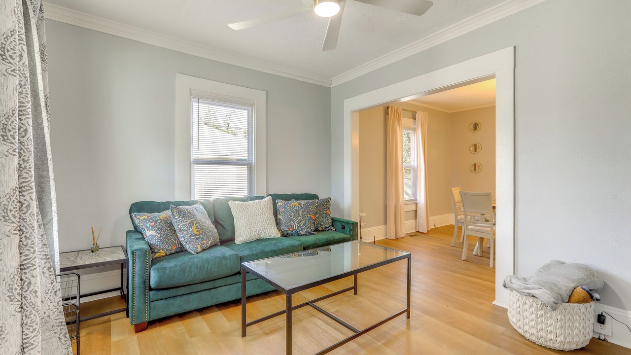 Photo of Livingroom in Macon