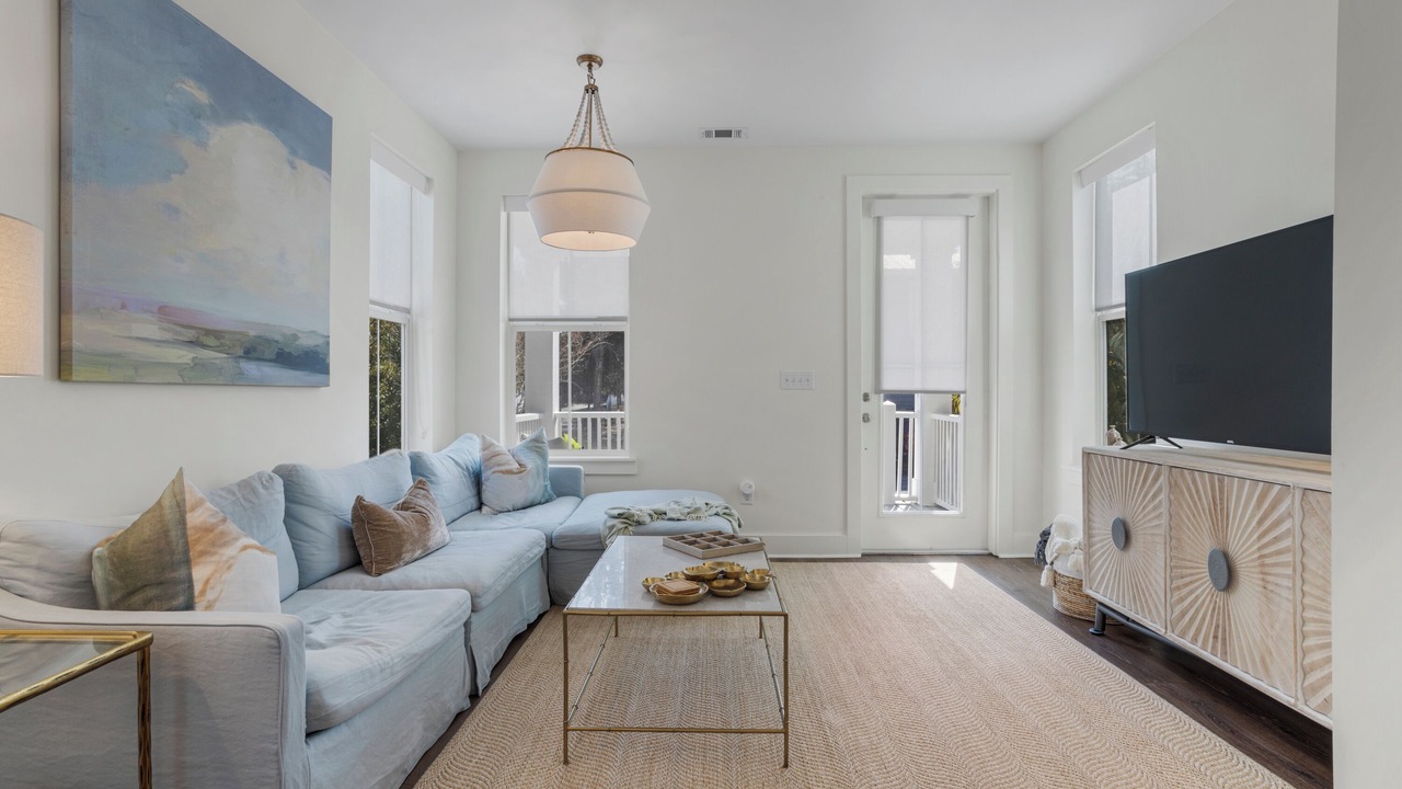 Photo of Livingroom in Ocean Springs
