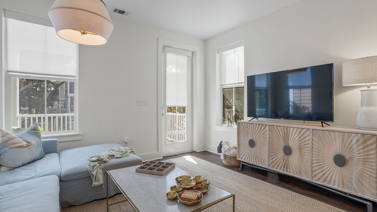 Photo of Livingroom in Ocean Springs