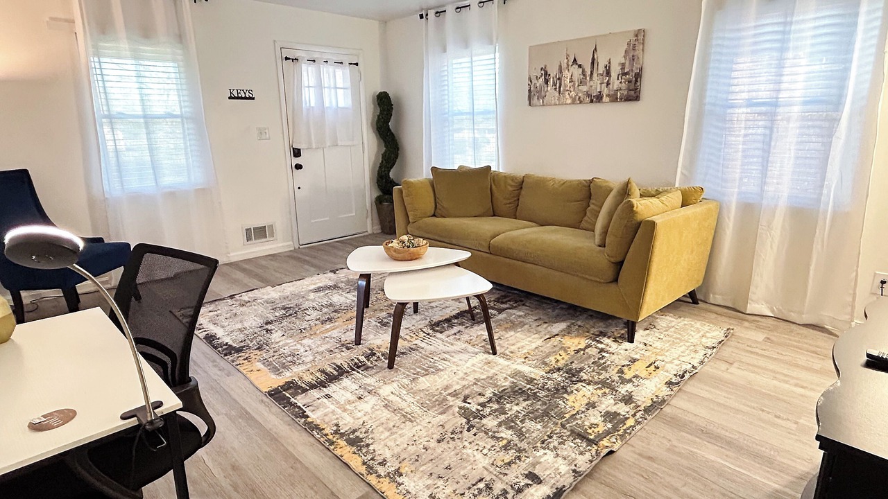 Photo of Livingroom in Crestline Heights