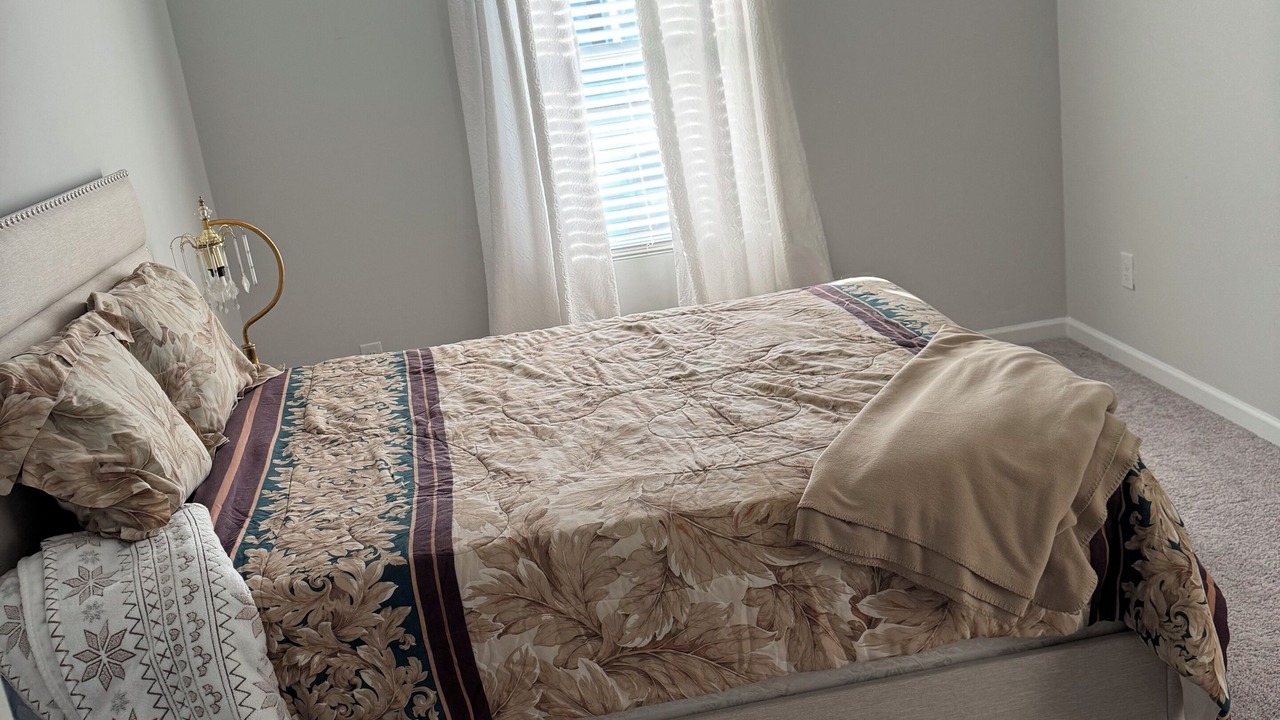Photo of Bedroom in Lovejoy