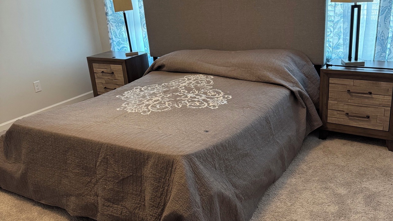 Photo of Bedroom in Lovejoy