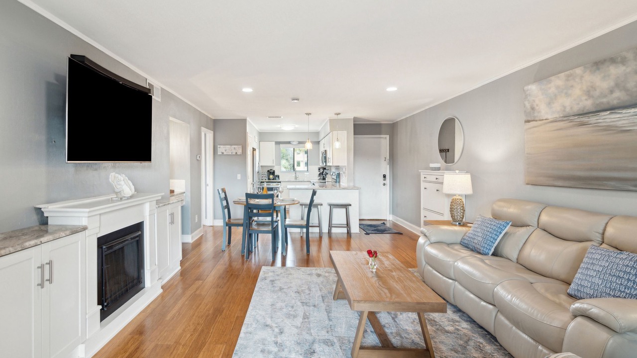 Photo of Livingroom in Seabrook Island