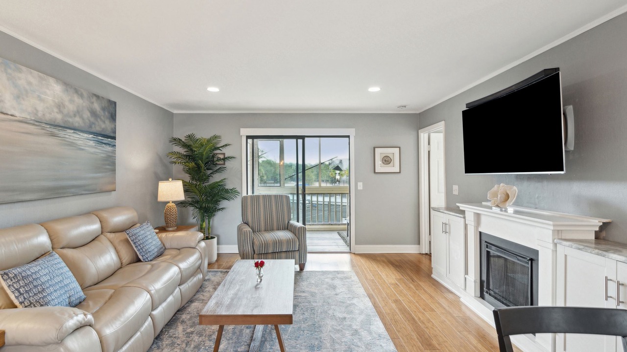 Photo of Livingroom in Seabrook Island