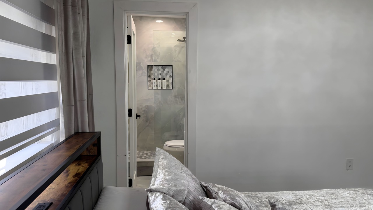 Photo of Bedroom in Miami Shores