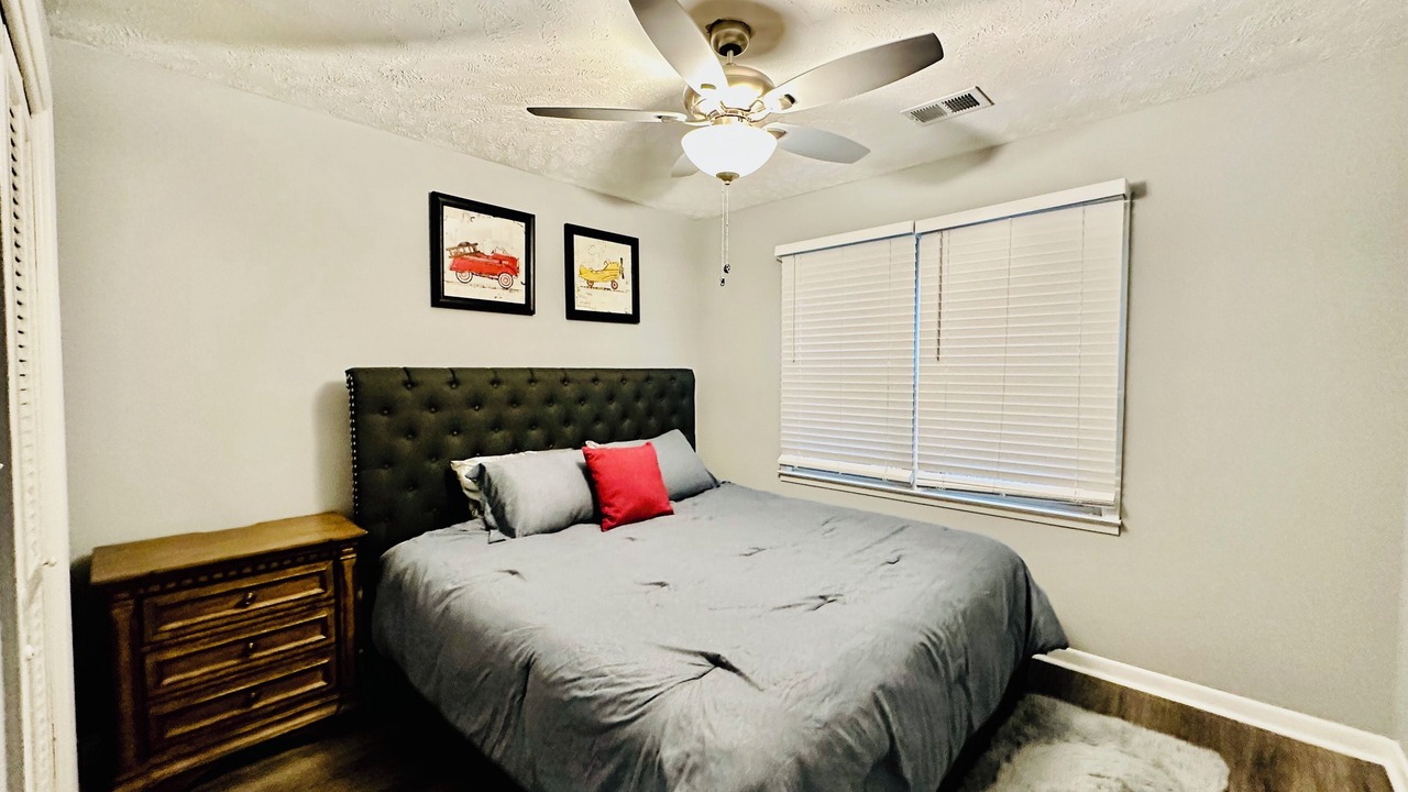 Photo of Bedroom in Acworth