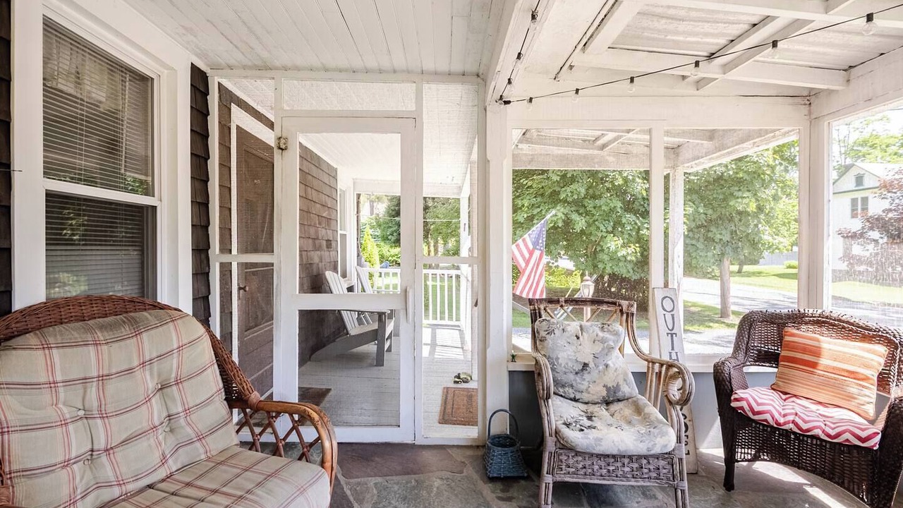 Photo of Patio Balcony in Bolton Landing