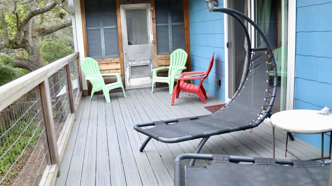 Photo of Patio Balcony in East Beach