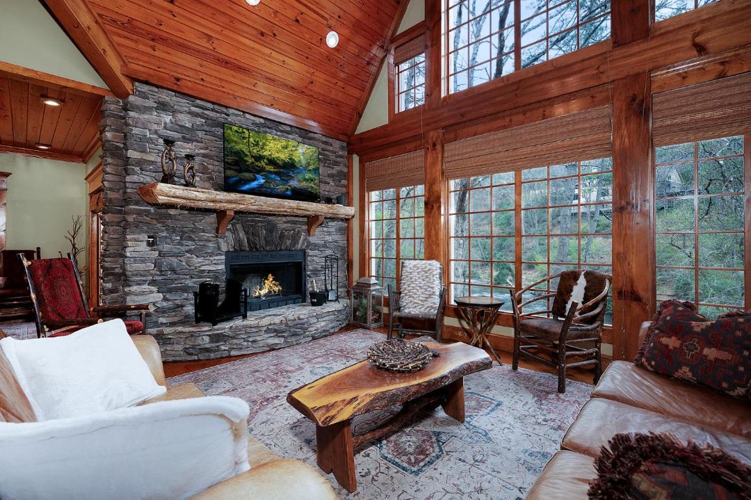 Photo of Livingroom in Ellijay