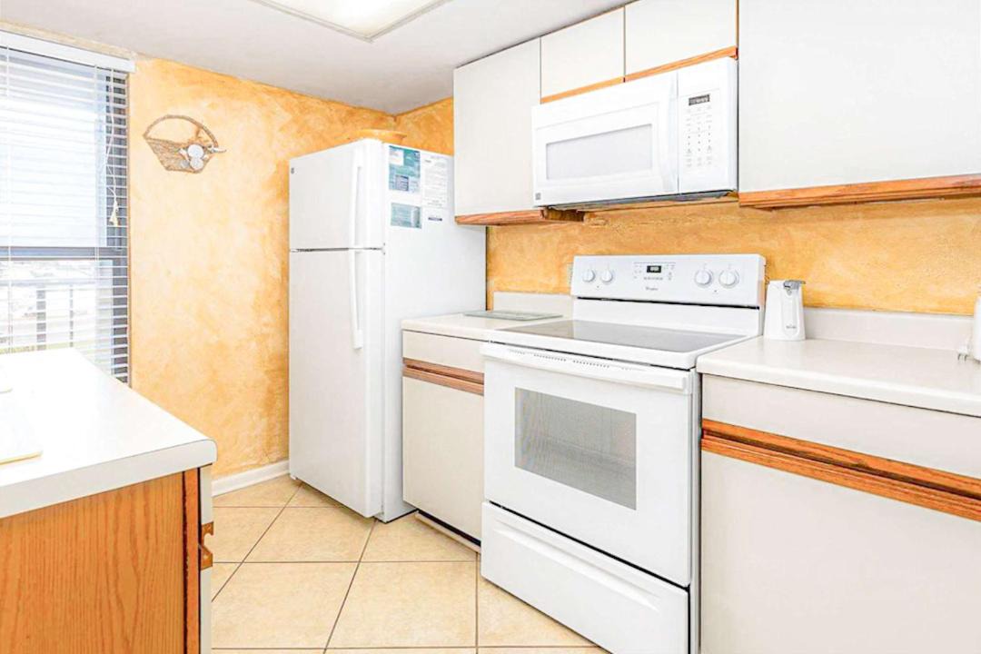 Photo of Kitchen in Orange Beach East