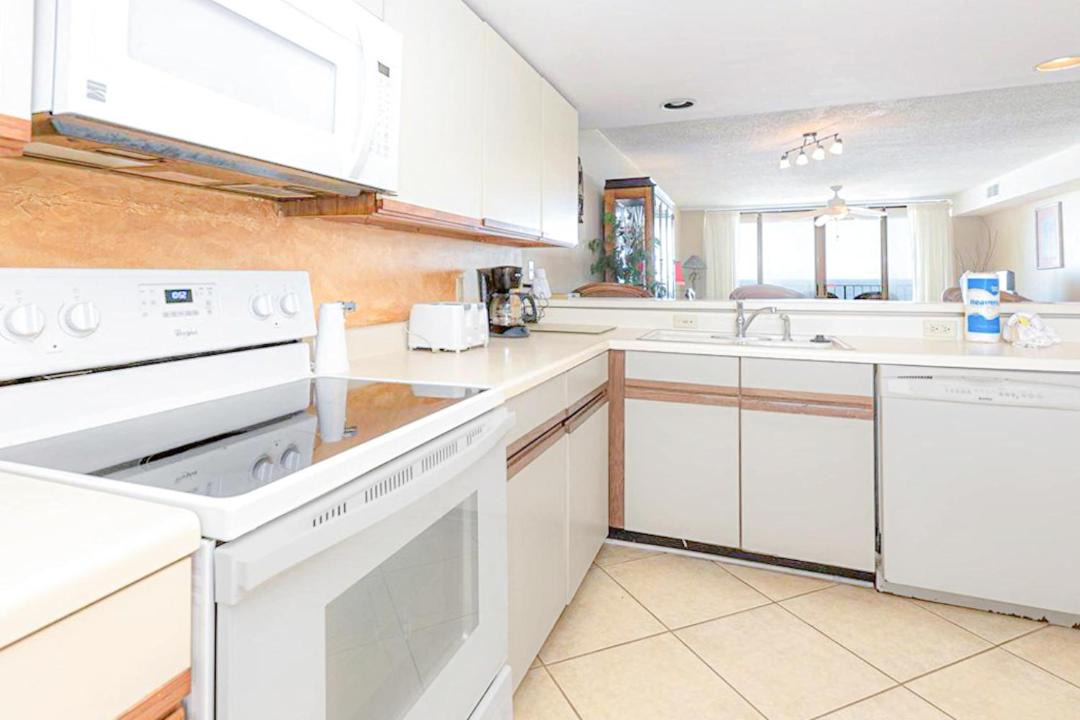 Photo of Kitchen in Orange Beach East