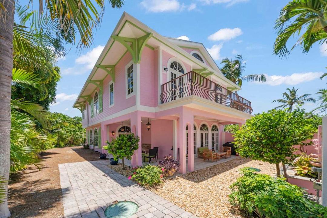 Photo of Others in Captiva
