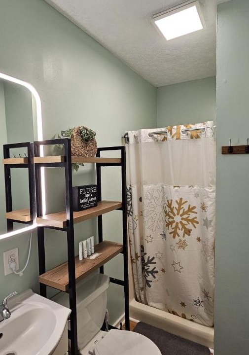 Photo of Bathroom in Mars Hill