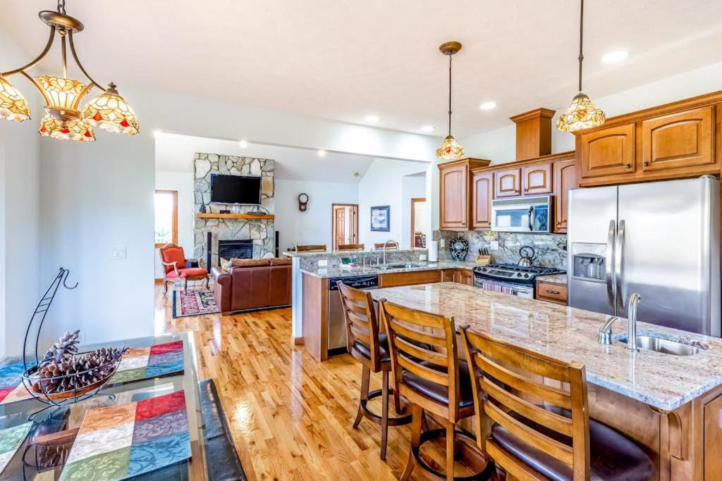 Photo of Kitchen in River Ridge