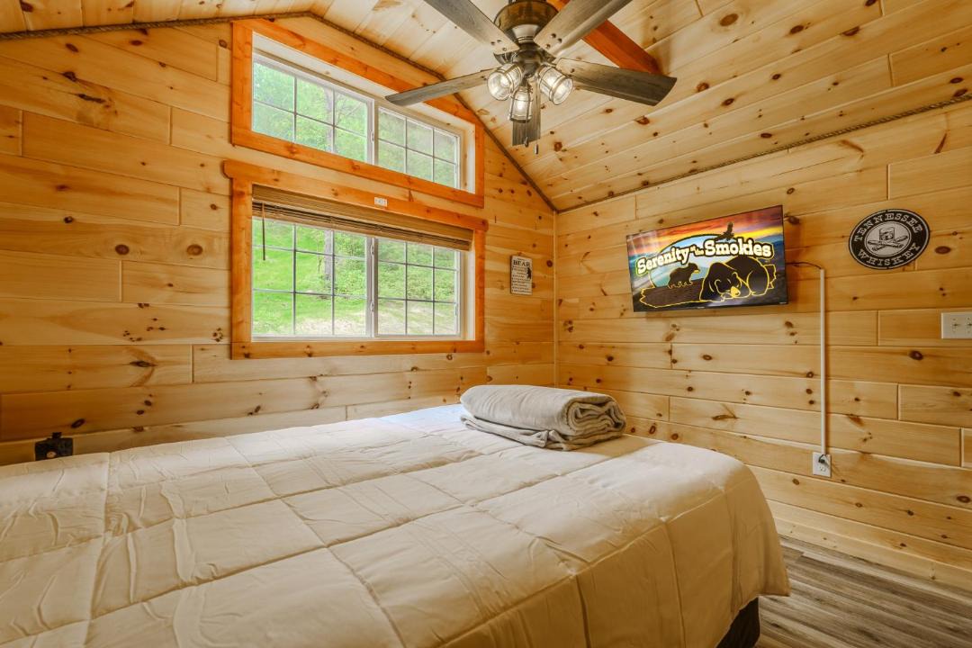 Photo of Bedroom in Kodak