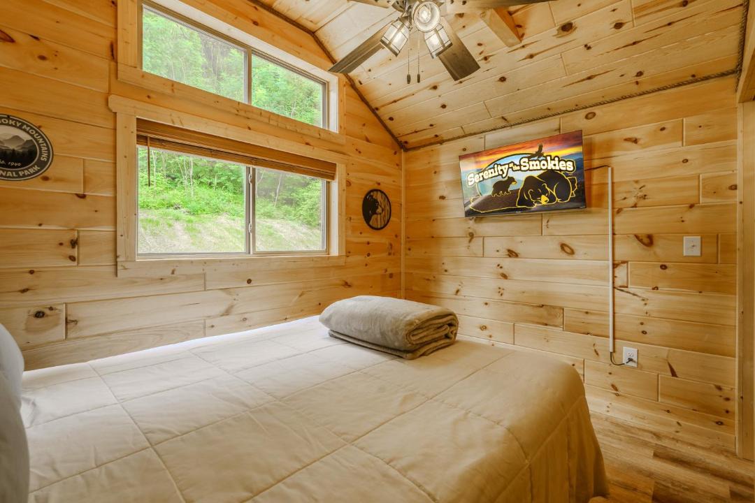 Photo of Bedroom in Kodak
