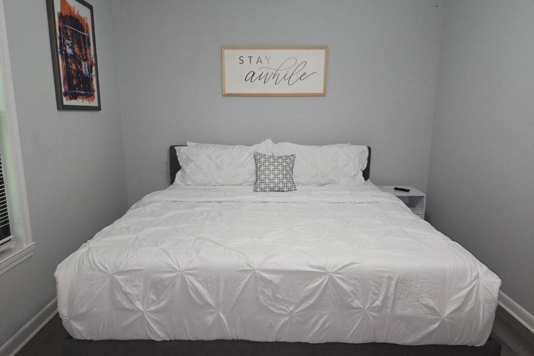 Photo of Bedroom in Forest Park