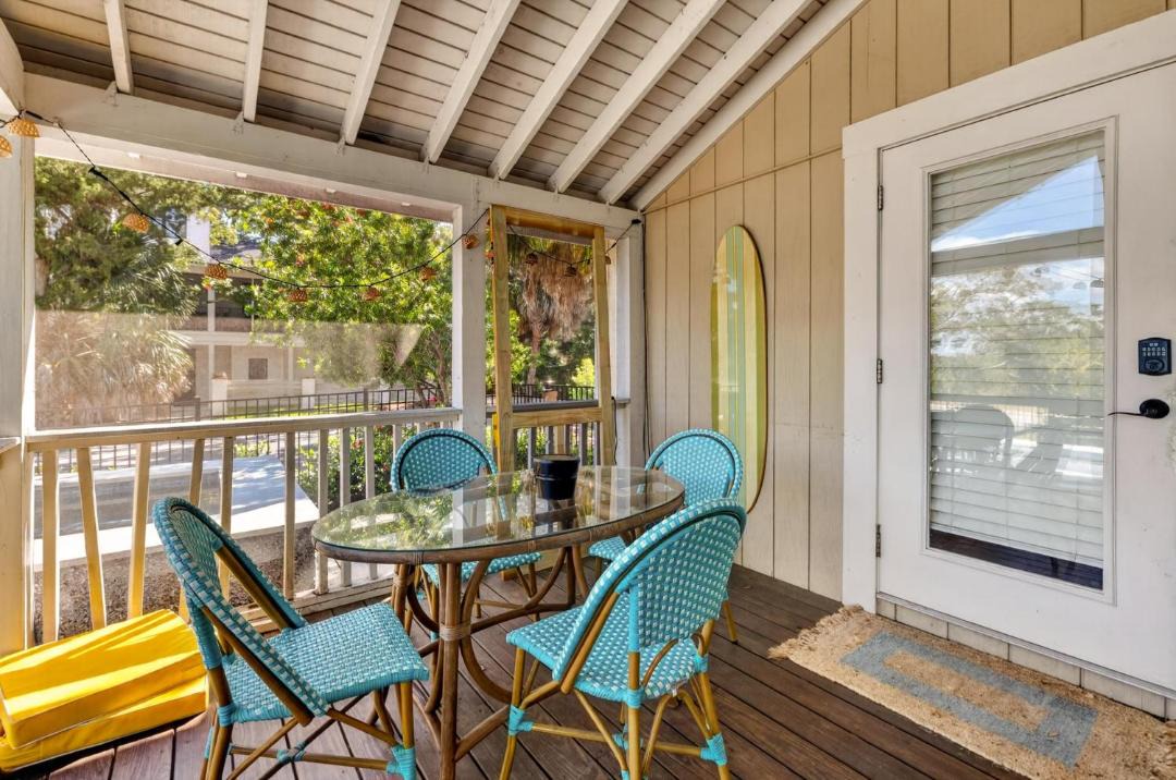 Photo of Patio Balcony in East Beach