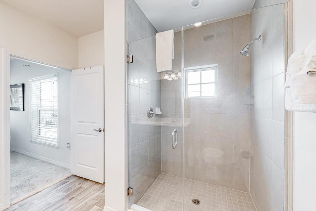 Photo of Bathroom in Ono Island