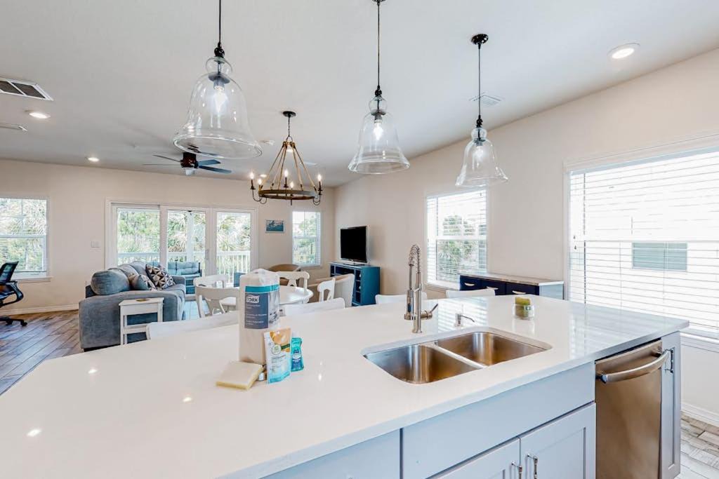 Photo of Kitchen in Ono Island
