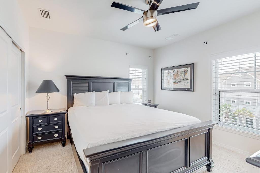 Photo of Bedroom in Ono Island