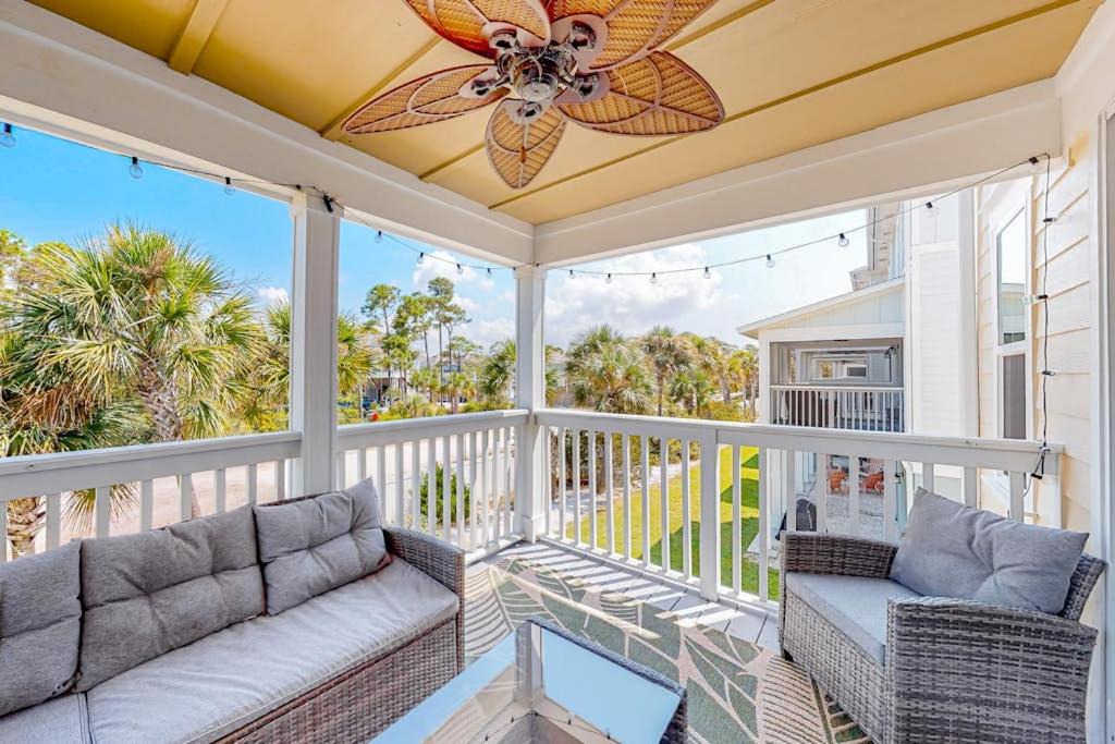 Photo of Patio Balcony in Ono Island
